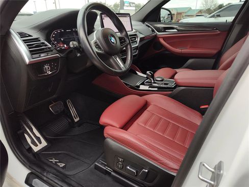 Certified 2024 BMW X4 M40i w/ Premium Package image 2