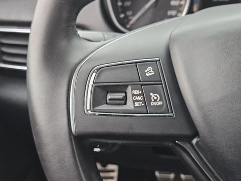 Used 2018 Maserati Levante AWD/4WD image 28