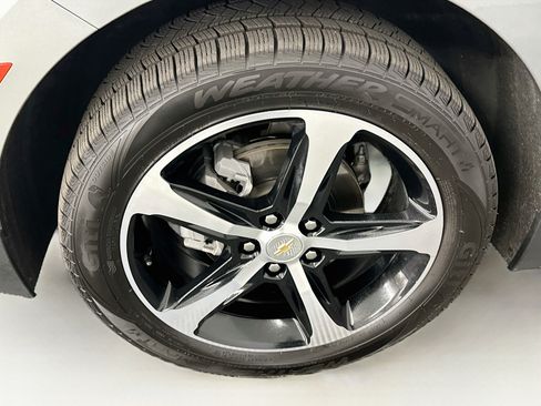 Used 2023 Chevrolet Equinox Premier AWD/4WD image 11