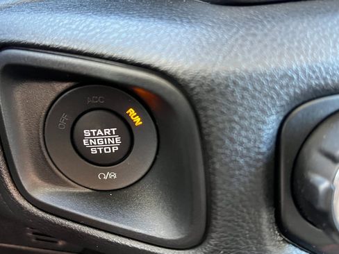 New 2026 Jeep Gladiator Sport image 27