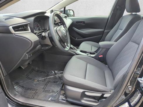 Used 2024 Toyota Corolla LE FWD image 12