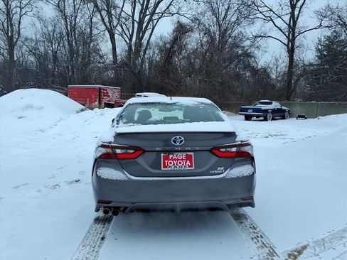 Certified 2023 Toyota Camry SE image 6