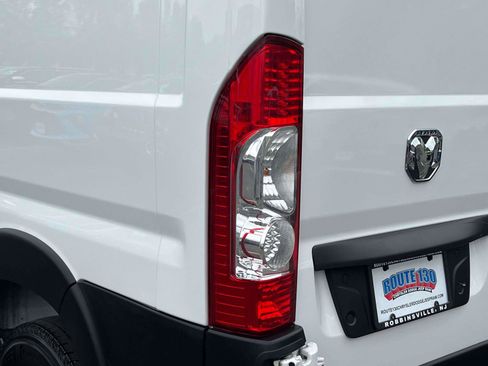 Used 2023 RAM ProMaster 2500 FWD image 8