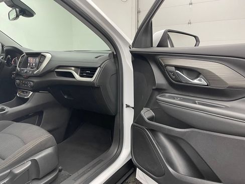 Used 2024 GMC Terrain SLE FWD image 27