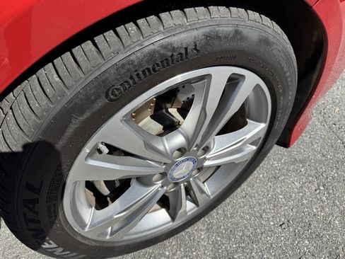 Used 2014 Mercedes-Benz E 350 4MATIC Wagon image 21