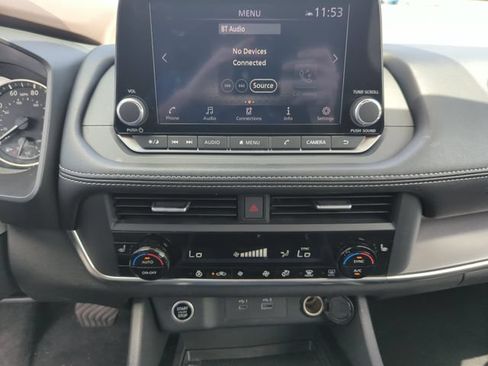 Certified 2023 Nissan Rogue SV w/ SV Premium B Package AWD/4WD image 38