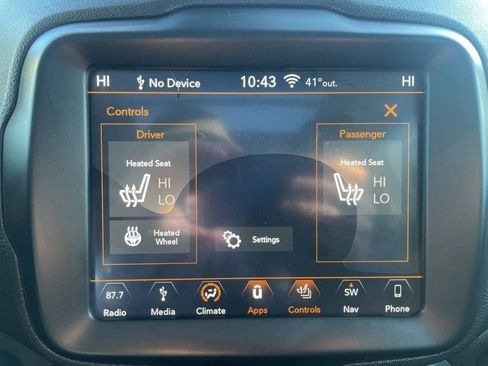 Used 2018 Jeep Renegade Limited w/ UConnect 8.4 Nav Group image 19