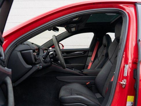 Certified 2025 Porsche Panamera GTS AWD/4WD image 17