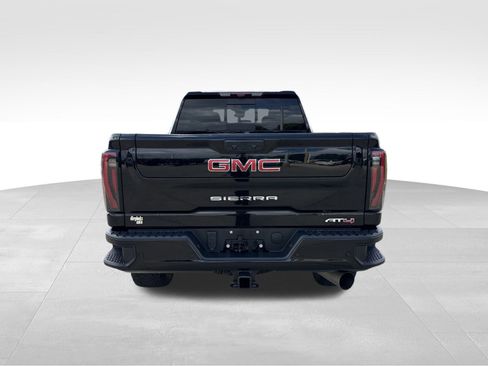 Used 2024 GMC Sierra 2500 AT4 w/ AT4 Premium Plus Package image 6