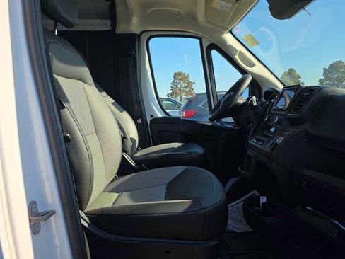 Used 2026 RAM ProMaster 2500 w/ Convenience Group FWD image 6