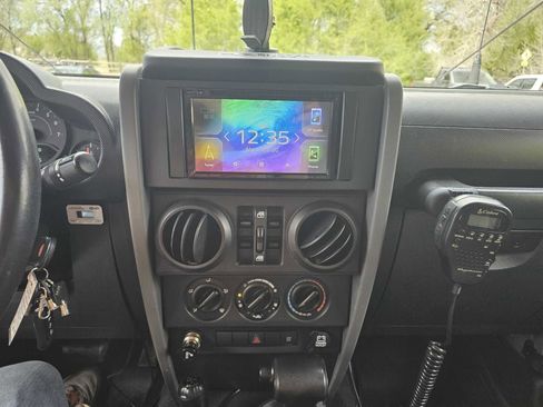 Used 2008 Jeep Wrangler Unlimited X AWD/4WD image 14