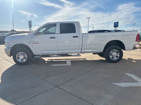 Used 2018 RAM 2500 Tradesman w/ Chrome Appearance Group image 3