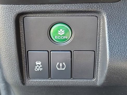 Used 2016 Honda HR-V EX image 15