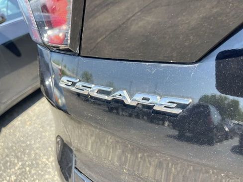Used 2017 Ford Escape S FWD image 9