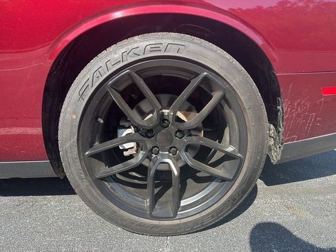 Used 2021 Dodge Challenger R/T image 8