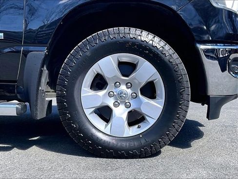 Used 2020 RAM 1500 Big Horn AWD/4WD image 9