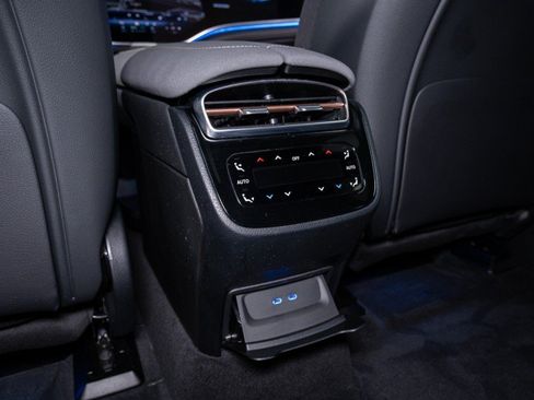 Certified 2023 Mercedes-Benz EQS 580 4MATIC SUV image 28