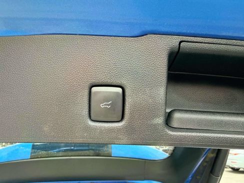 Used 2021 Ford Escape SEL w/ Technology Package AWD/4WD image 10