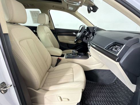 Used 2024 Audi Q5 2.0T Premium w/ Convenience Package AWD/4WD image 30