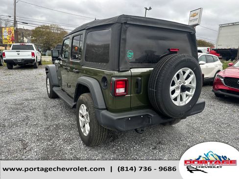 Used 2023 Jeep Wrangler Sport S image 3