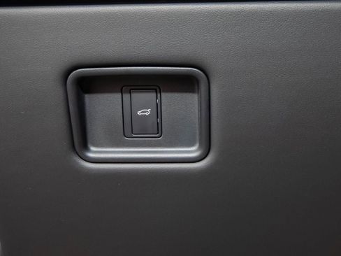 New 2025 Land Rover Range Rover Sport Dynamic SE image 11