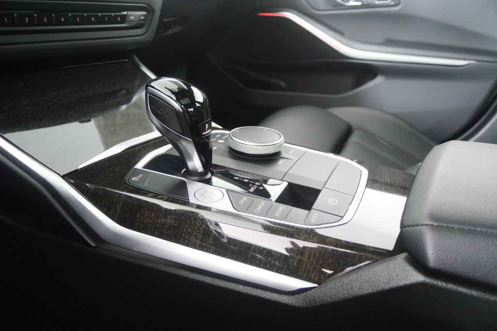 Used 2022 BMW M340i RWD image 23