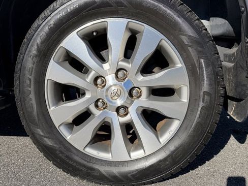 Used 2008 Toyota Sequoia Limited image 3