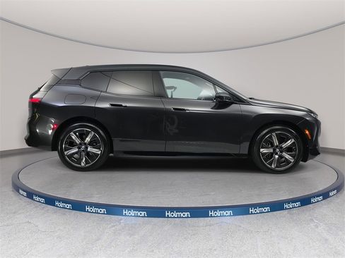 New 2026 BMW iX xDrive45 image 4