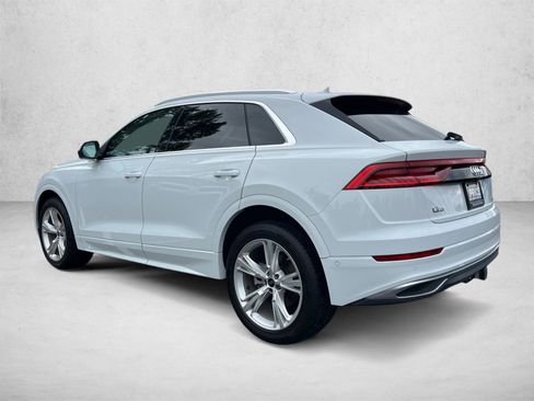 Used 2023 Audi Q8 Premium w/ Convenience Package AWD/4WD image 7