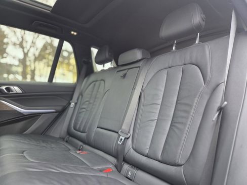 Used 2020 BMW X5 xDrive40i w/ Premium Package image 22