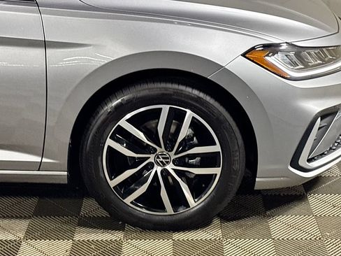 New 2026 Volkswagen Jetta SE FWD image 23