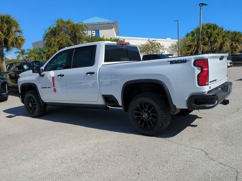 New 2026 Chevrolet Silverado 2500 LTZ w/ LTZ Plus Package AWD/4WD image 7