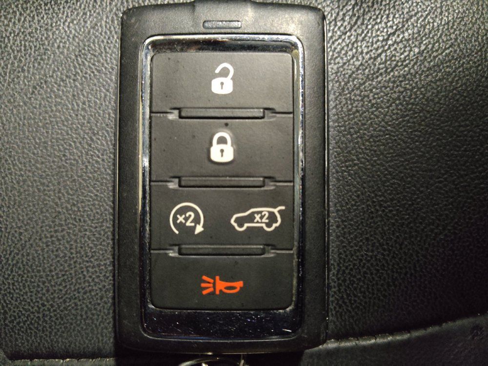 Used 2021 Jeep Grand Cherokee L Limited RWD image 32
