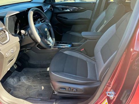 Certified 2025 Chevrolet TrailBlazer LT w/ Convenience Package image 27