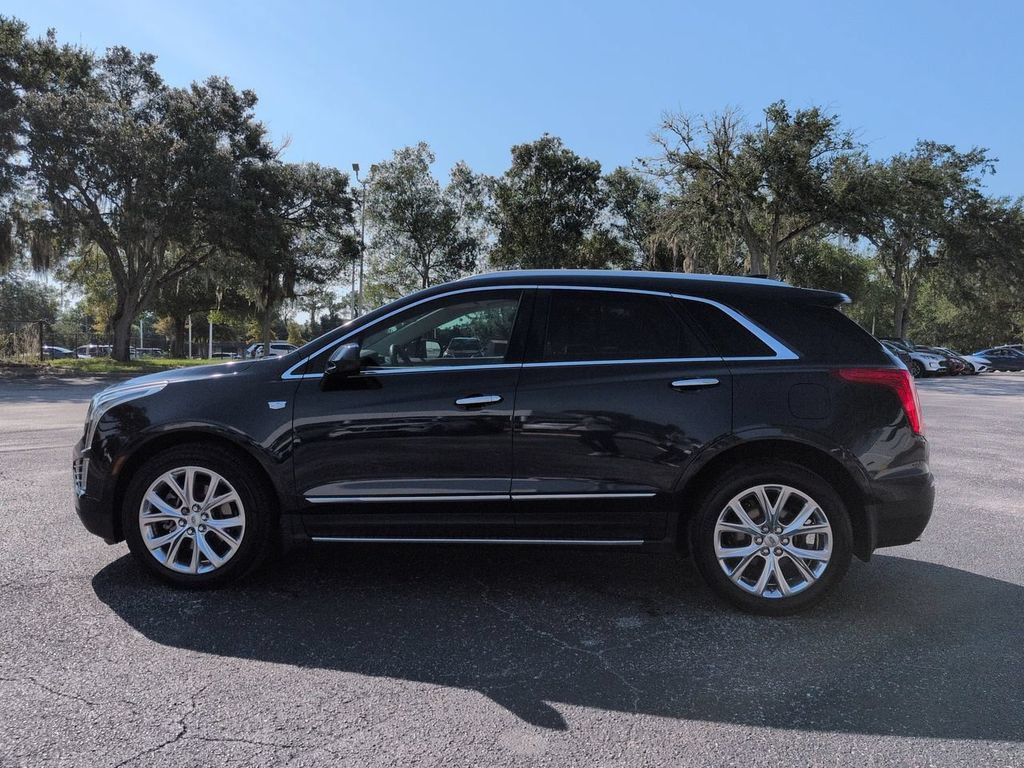 Used 2017 Cadillac XT5 Luxury w/ Driver Awareness Package FWD image 7