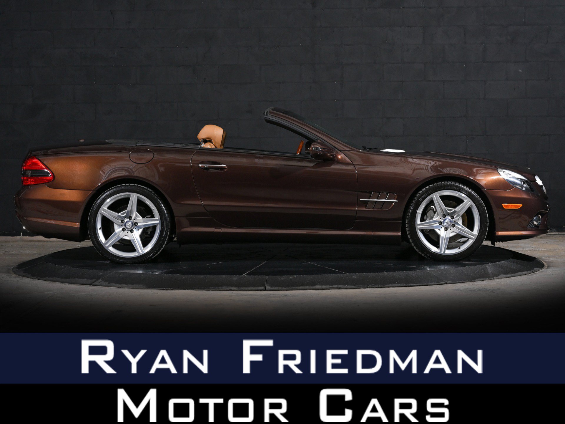 Used 2012 Mercedes-Benz SL 550 image 1