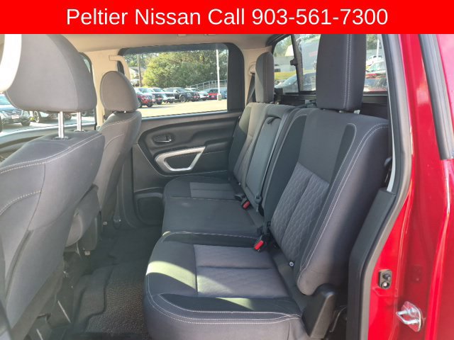 Used 2022 Nissan Titan SV AWD/4WD image 11