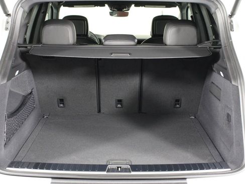 New 2026 Porsche Cayenne image 18