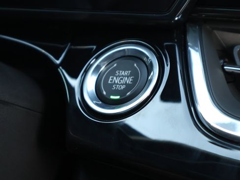 New 2026 Chevrolet Trax RS w/ Sunroof Package FWD image 15
