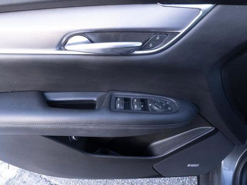 Used 2022 Cadillac XT5 Luxury image 15