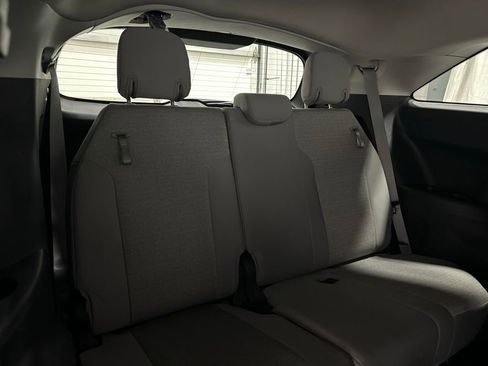 Used 2025 Toyota Sienna LE image 57