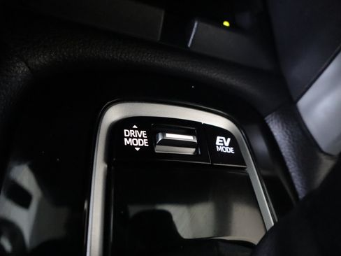 Used 2024 Toyota Corolla Cross AWD Hybrid w/ Convenience Package image 18