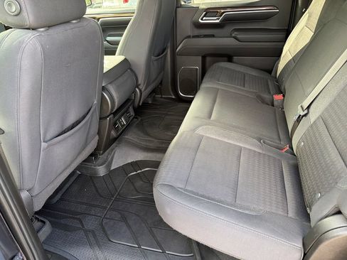 Used 2022 Chevrolet Silverado 1500 LT RWD image 34