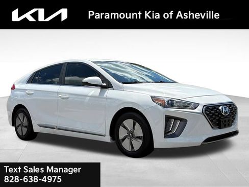 Used 2022 Hyundai Ioniq SE FWD image 1