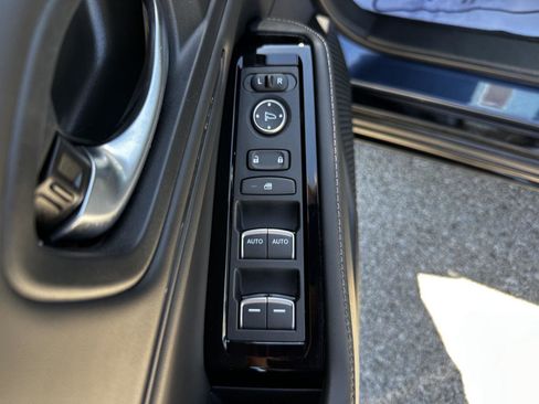 Used 2023 Honda Accord Touring image 9