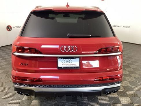New 2025 Audi SQ7 Prestige image 5