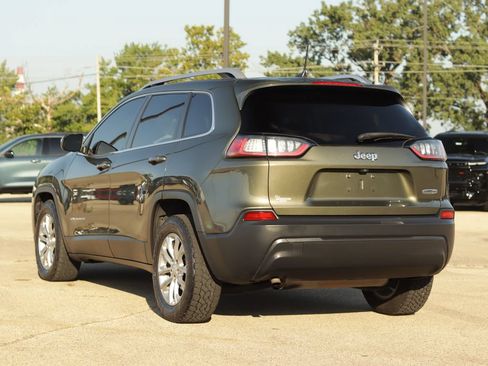 Used 2019 Jeep Cherokee Latitude w/ Popular Appearance Group FWD image 5