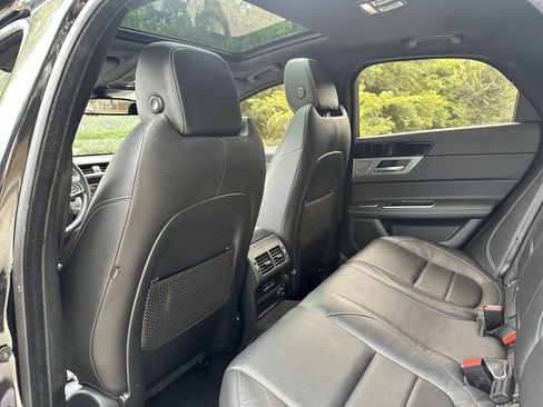 Used 2016 Jaguar XF R-Sport image 13