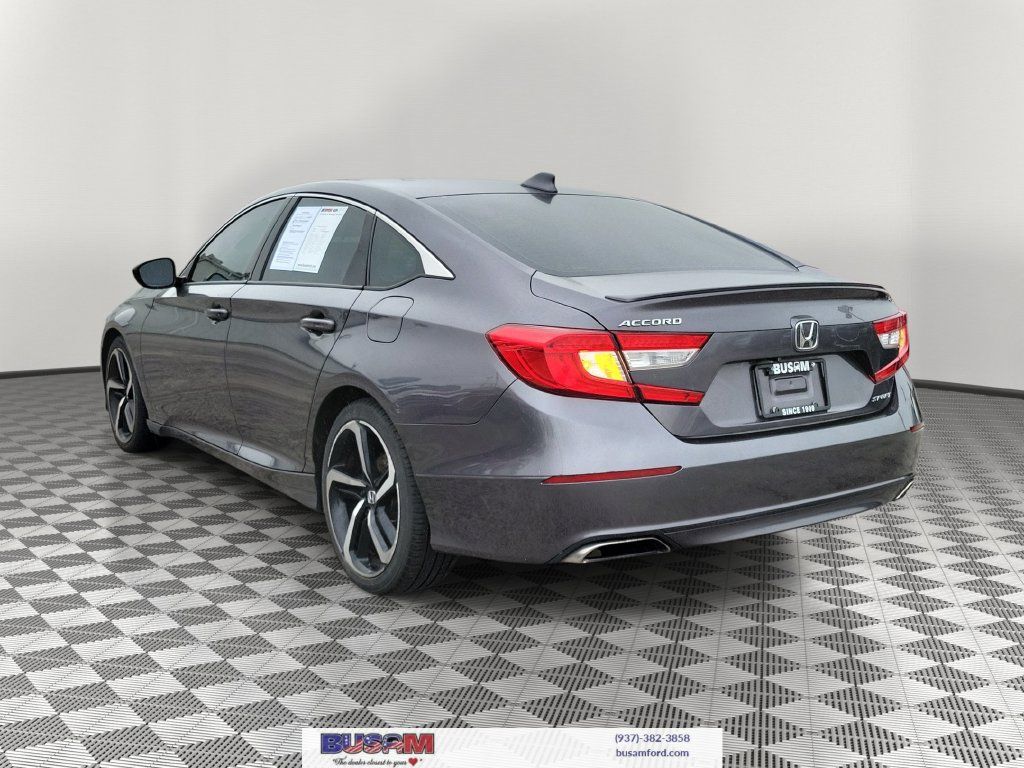 Used 2019 Honda Accord Sport image 3