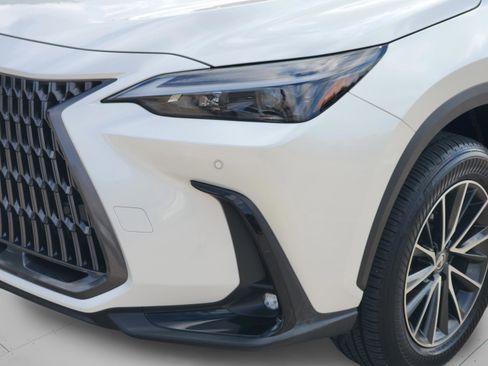 Used 2025 Lexus NX 350h AWD w/ Accessory Package (Z2) image 33